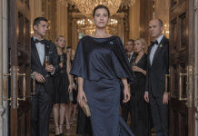 Pendant des années, mon fils a cru que je menais une vie ordinaire, avec un salaire quelconque et un travail sans importance. Il me voyait rentrer tard, fatigué, parfois stressé, mais il pensait que j’étais juste un employé parmi tant d’autres, coincé derrière un bureau gris.