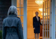 Je faisais semblant d’être sans-abri et ruinée quand j’ai frappé aux portes de mes enfants comme une inconnue. Mes enfants, pourtant riches, m’ont repoussée avec une froideur implacable, sans la moindre hésitation.