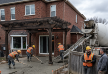 Mon voisin a construit sa clôture à huit pieds à l’intérieur de ma propriété, certain…
